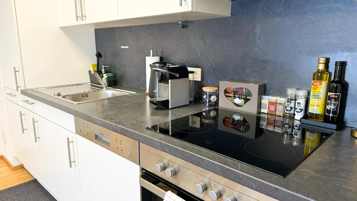 Free Parking - Cityview Apartment - Rooftop-Terrace - Central Station Vienna