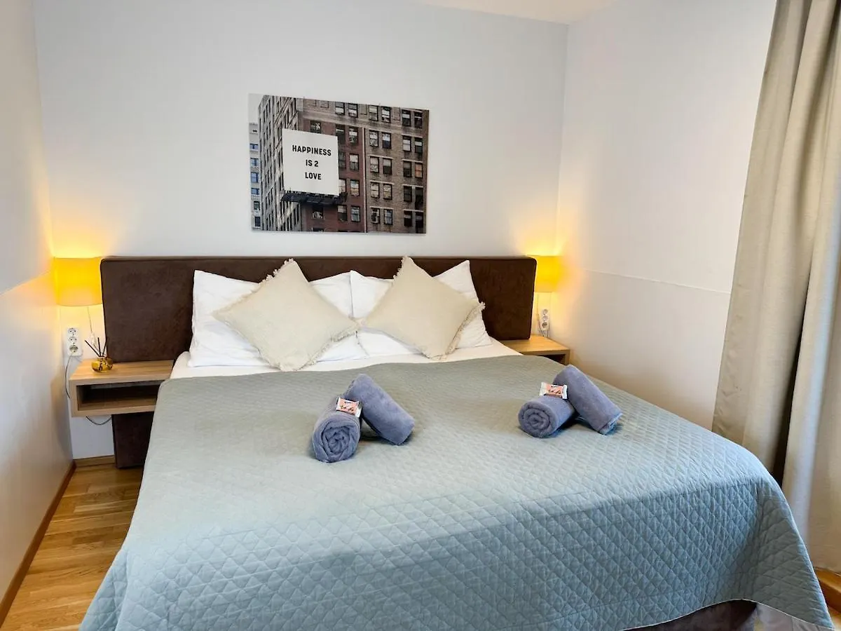Free Parking - Cityview Apartment - Rooftop-Terrace - Central Station Vienna