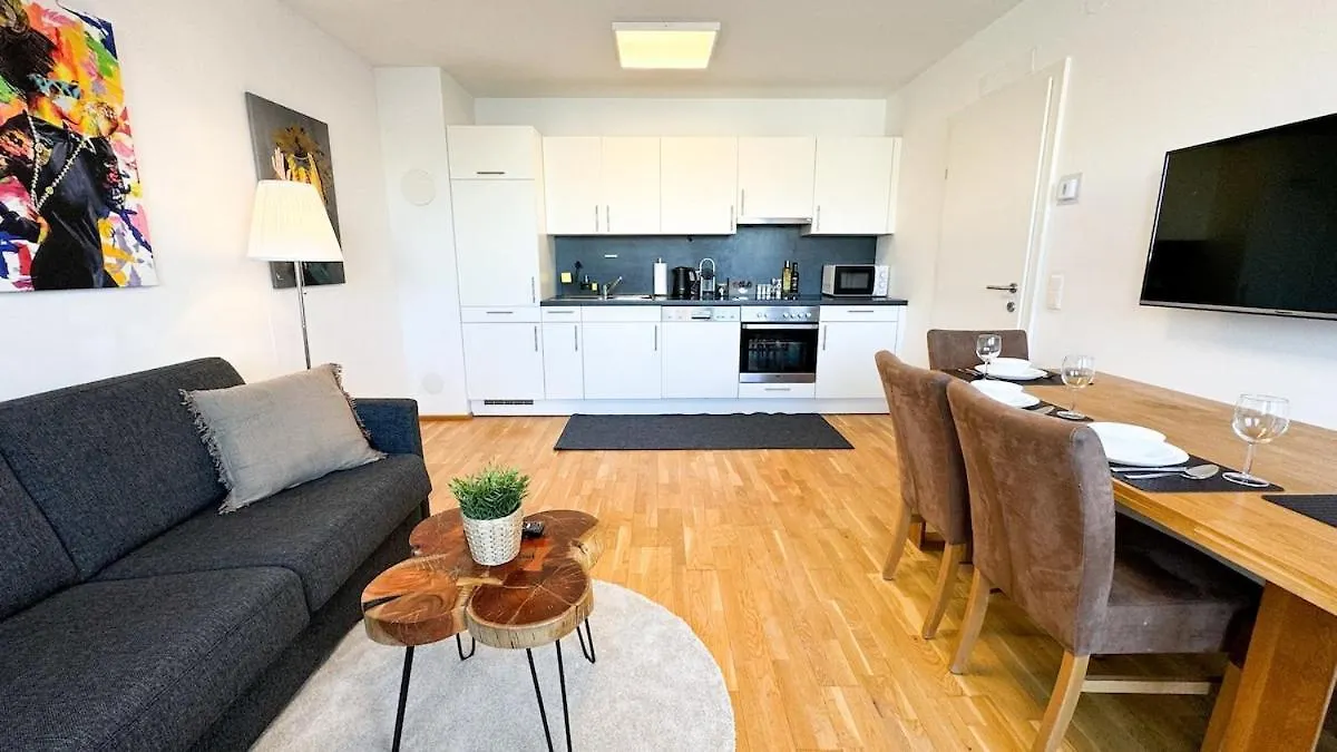 Free Parking - Cityview Apartment - Rooftop-Terrace - Central Station Vienna