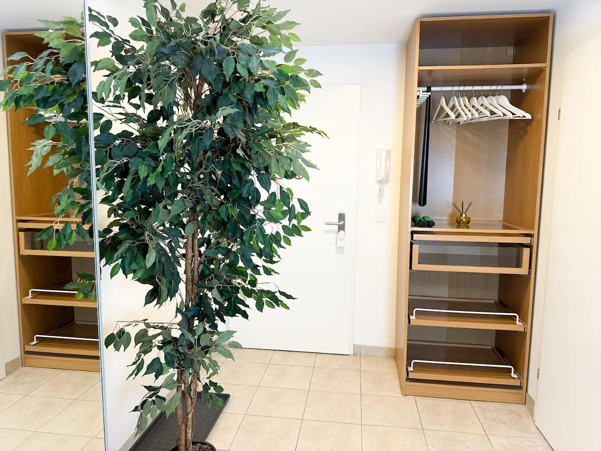 Free Parking - Cityview Apartment - Rooftop-Terrace - Central Station Vienna Austria